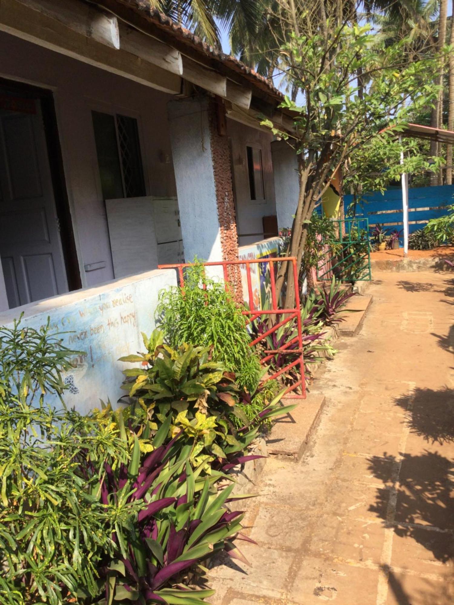 Hippie Hostel Or Goamazing Hostel Anjuna Exterior foto